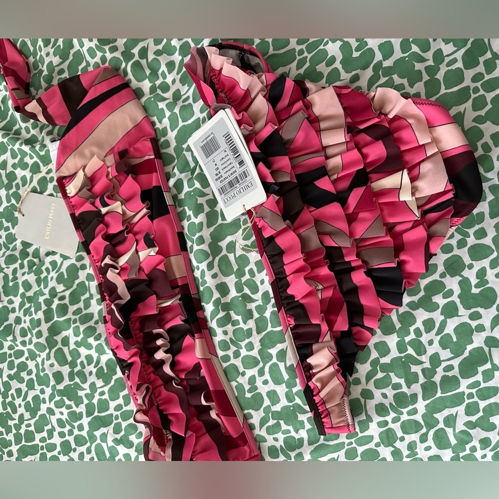 Emilio pucci swimsuit set